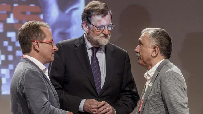 Rajoy ofrece a UGT llegar a acuerdos pero defiende mantener sus políticas