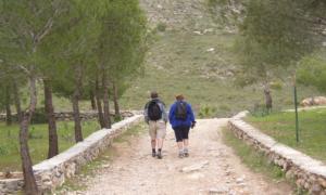 Nerja pide a la Junta que mejore los senderos del parque natural de la Sierra Almijara