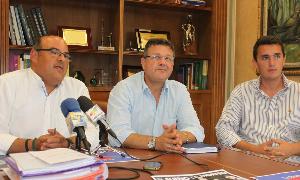 'El sueño de morfeo' y 'Se llama Copla', principales actuaciones de la feria de Santiago y Santa Ana de Torre del Mar
