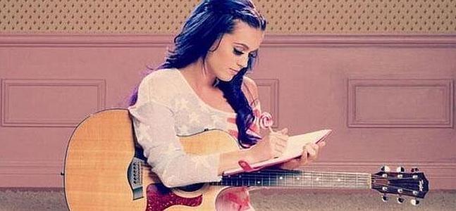 Katy Perry rinde homenaje vía Twitter a una joven fan fallecida por un cáncer
