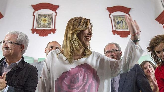 Susana Díaz deshoja la margarita