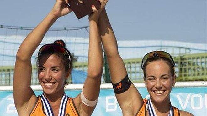 La nerjeña Ángela Lobato gana el Torneo Internacional de Montpellier de voley-playa