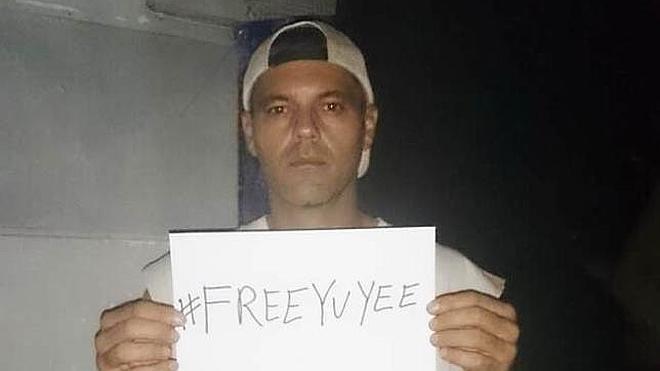 Los famosos apoyan a Frank de la Jungla con #FREEYUYEE