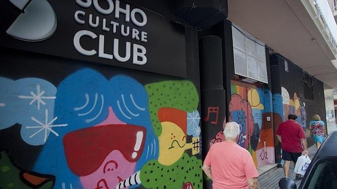 El Soho no quiere paredes en blanco (ni en negro)