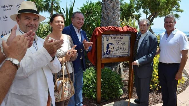 Los versos de Manuel Alcántara, a pie de playa