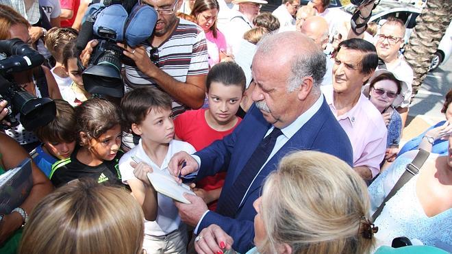 Vicente del Bosque ya tiene su estrella en el Bulevar de la Fama de Marbella