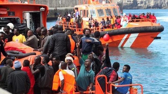 Rescatados más de 200 inmigrantes en la costa de Cádiz