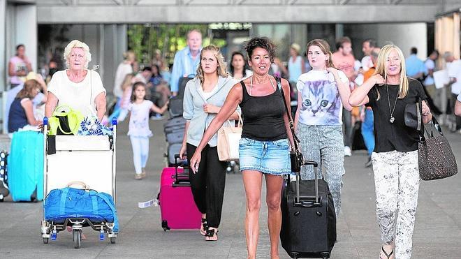 El puente pone a pleno rendimiento las infraestructuras de transporte en Málaga