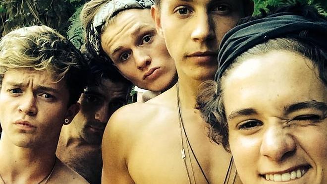 The Vamps desata a sus fans durante el rodaje de un videoclip en Málaga