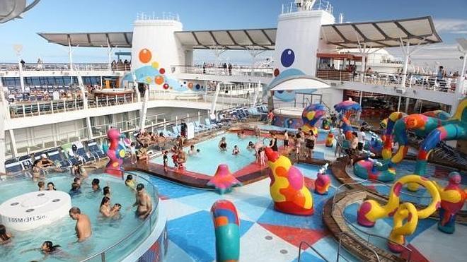 El mayor crucero del mundo dejará este mes en Málaga unos 800.000 euros