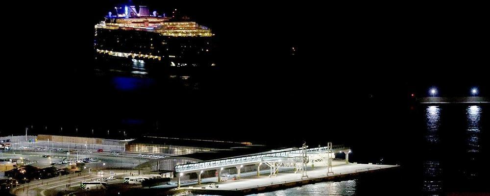 El mayor crucero del mundo llega a Málaga, primer puerto de Europa en el que atraca