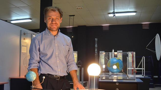 Un ingeniero malagueño crea un sensor para satélites que se lanzará al espacio