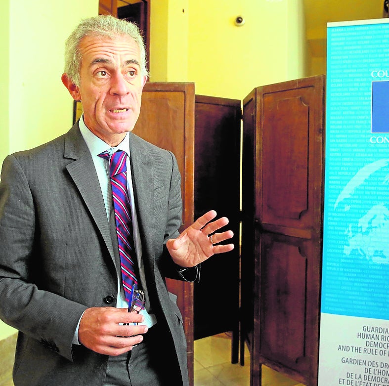 «Los ‘lobos solitarios’ suponen un gran problema en la lucha contra el terrorismo»