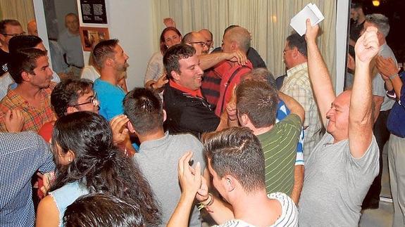 La Agrupación de Cofradías alcanza 41 miembros con Humildad y Paciencia y la Mediadora