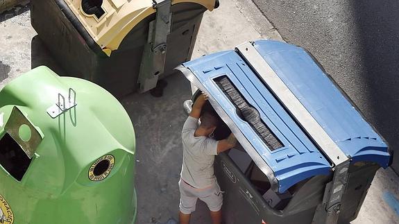 Una plataforma registra una iniciativa legislativa para pedir una renta básica