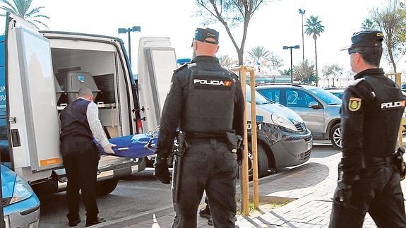 La joven degollada por su hermano en Fuengirola fue a su casa a verlo para evitar que se suicidara