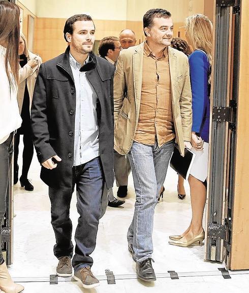 Maíllo apuesta por Alberto Garzón para el "relevo generacional normalizado" al frente de IU