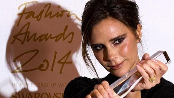 Cara Delevingne mejor modelo, y Victoria Beckham mejor firma en los premios de la moda británica