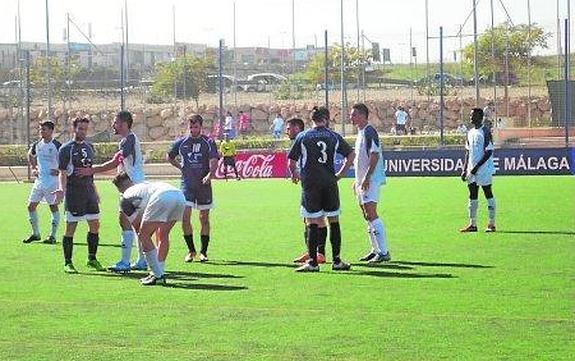 El equipo de fútbol 11 cae ante el Almería en cuartos de los CAU