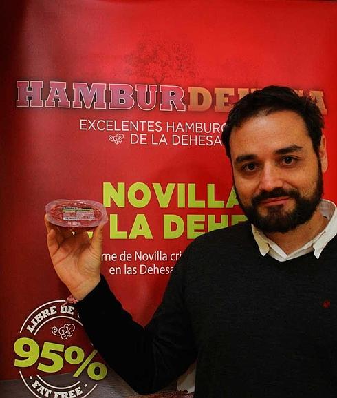 Cuyar vuelve a sus orígenes con la ‘hamburdehesa’ de ibérico o novillo