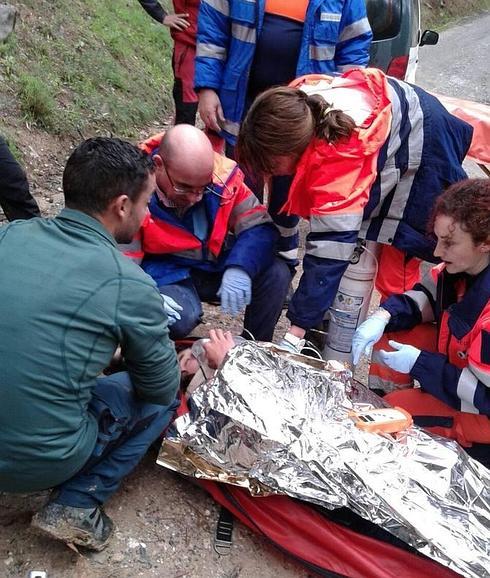 Rescatan a un escalador tras caer desde 10 metros en El Chorro