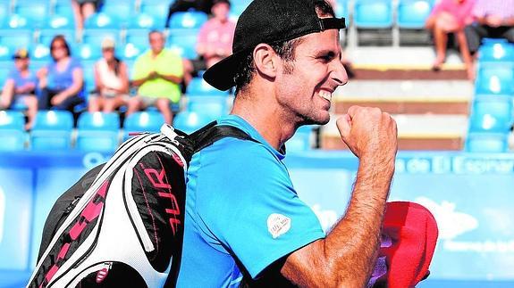 Adrián Menéndez se clasifica para el cuadro final de Miami