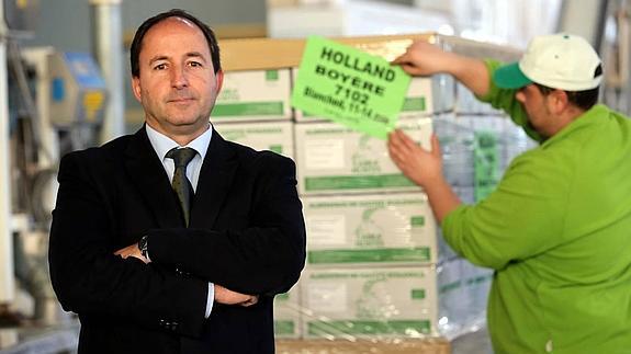«El ‘boom’ de la almendra llega para quedarse. Falta producción en el mundo y ya es más rentable que el olivar»