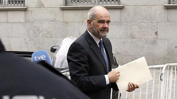 El juez del Supremo interroga a Manuel Chaves por el caso de los ERE