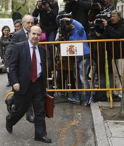 Zarrías afirma que las modificaciones presupuestarias llevaban el aval del interventor