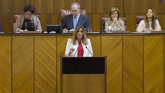 Susana Díaz presiona a los partidos para que le dejen formar Gobierno «de inmediato»