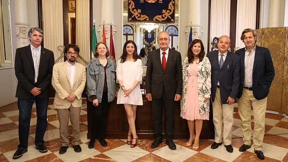 El embajador en Honduras, Miguel Albero, tira de humor para ganar el Premio Málaga de Ensayo