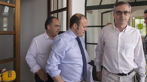 El 'caso Aznalcóllar' interfiere en el tercer rechazo a la investidura