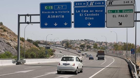 En la UCI un motorista tras estrellarse cuando huía de la Guardia Civil