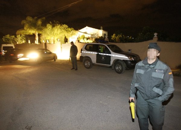 Alertan a la jueza de una posible red de guardias civiles corruptos vinculados a un crimen en Alhaurín