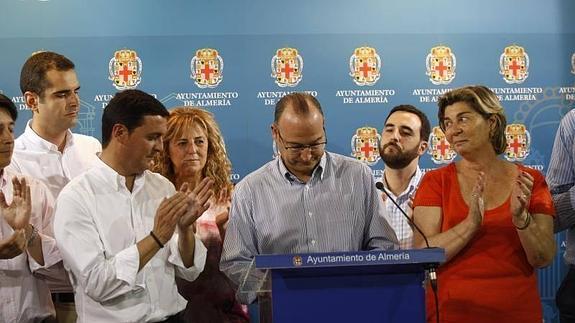 Ciudadanos retira a última hora su apoyo al PSOE en Almería y da la Alcaldía a los populares