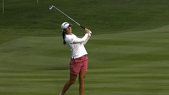 Azahara Muñoz firma una gran remontada para acabar tercera en Arkansas