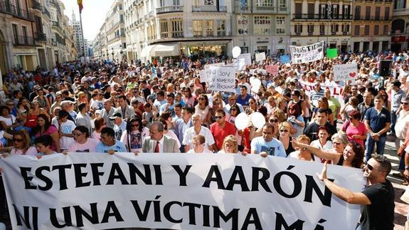Un jurado juzgará al presunto asesino de su expareja y de su hijo en La Luz