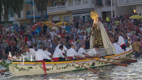 Guía para no perderse las procesiones de la Virgen del Carmen en Málaga y la provincia