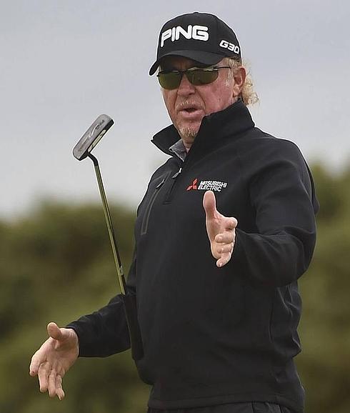 La lluvia y el viento vencen a Jiménez en el Abierto británico