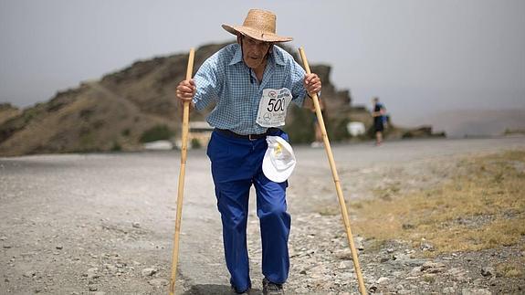 Super Paco repite en la Subida al Veleta, la carrera más dura del mundo