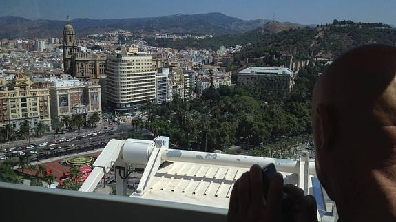 Así se ve Málaga desde la noria del Puerto