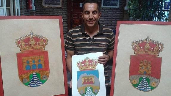 Los vecinos de Alfarnate eligen en un referéndum el escudo y la bandera de la localidad