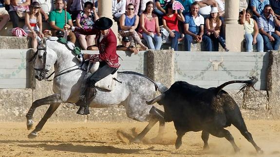 Triunfo pleno a caballo en Ronda