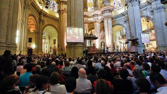 ¿Cómo asistir a la coronación de la Virgen del Rocío en la Catedral?