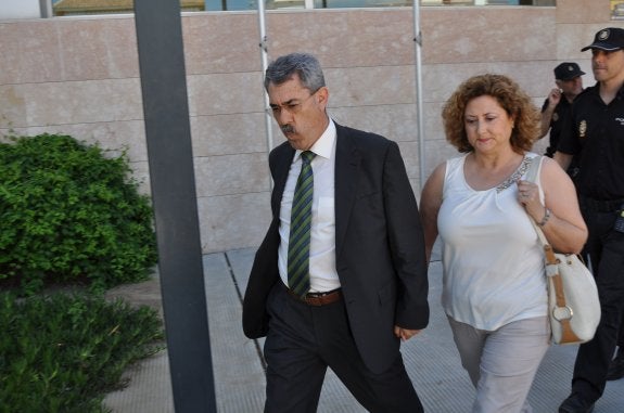 El juez archiva el caso del fiscal imputado en el accidente en el que murió un motorista