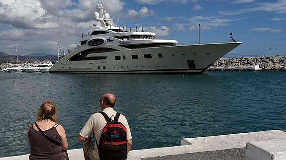 La opulencia atraca en Banús