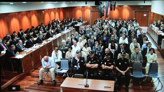 El Supremo rebaja la pena a cinco exediles de 'Malaya' aunque deberán ir a prisión