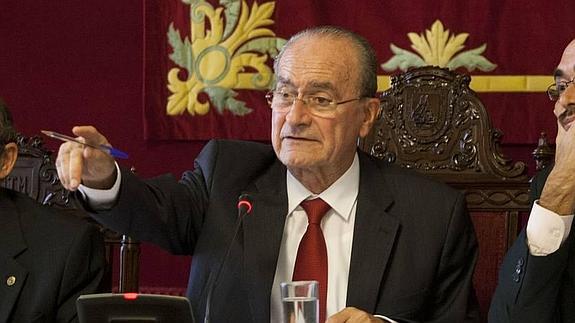 La fragilidad del equipo de gobierno desemboca en una reprobación al alcalde