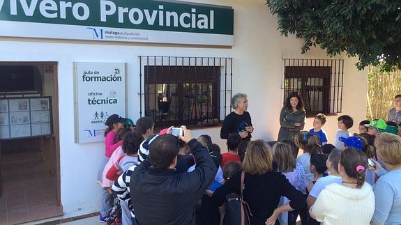 La Diputación pone en marcha una campaña de educación ambiental para escolares en el vivero provincial de Benamocarra