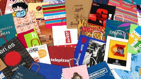 Innovaciones Subbética crea bolsas de papel para el comercio básico y de lujo